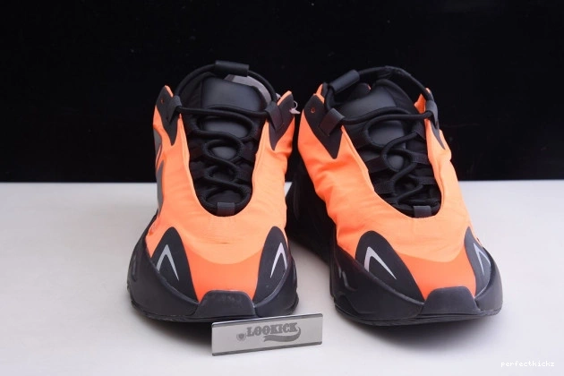 MNVN Yeezy Orange 700 FV3258 Adidas Boost 0722